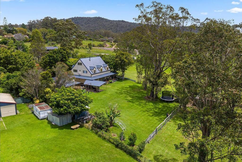 Charming 5 Bed Cottage With Fire Place Scotts Head Exterior photo